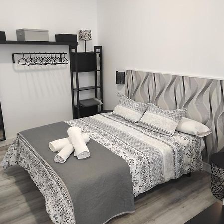 Apartamento Turistico Lyra Baena Exteriör bild