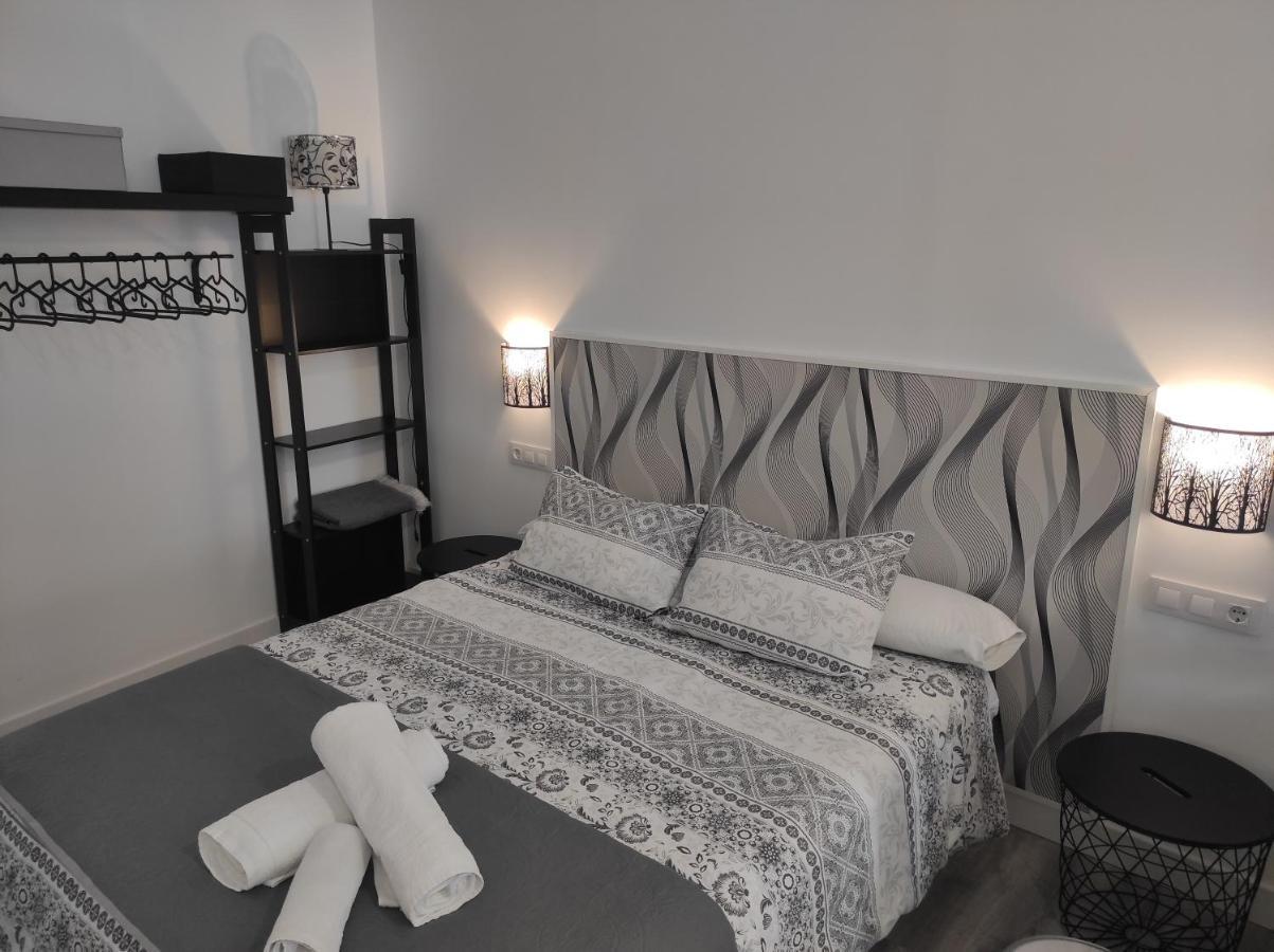 Apartamento Turistico Lyra Baena Exteriör bild